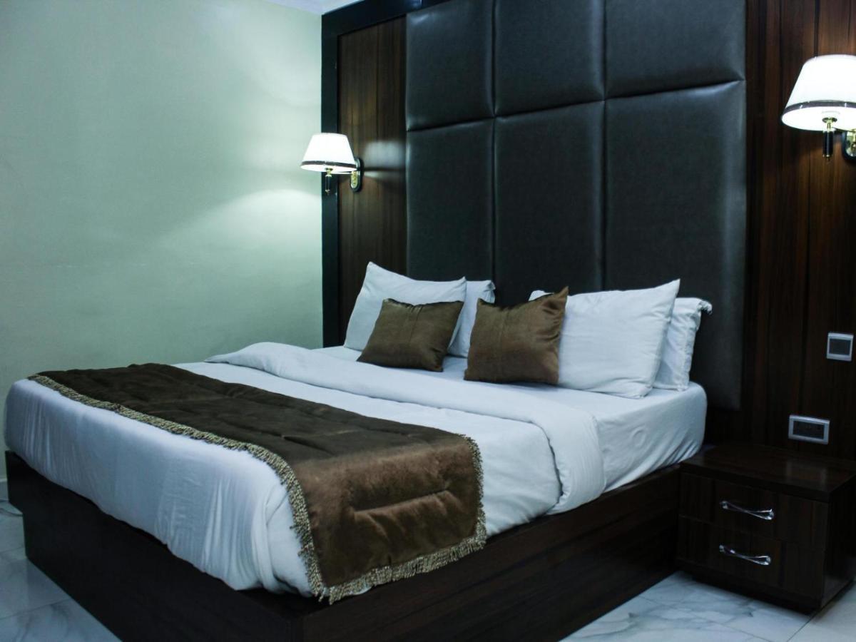 Six Diamond Hotel Ikeja Exteriör bild