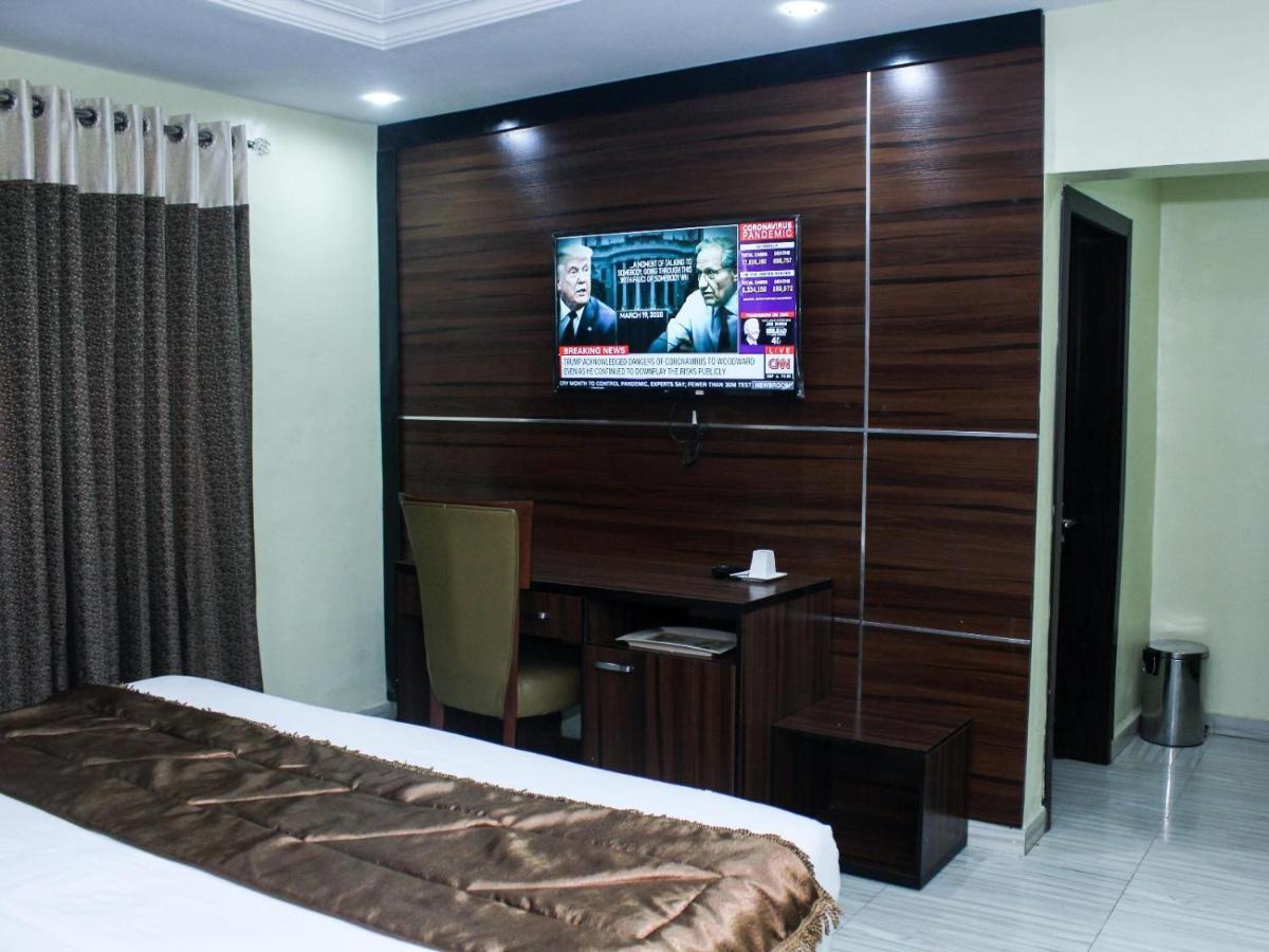 Six Diamond Hotel Ikeja Exteriör bild