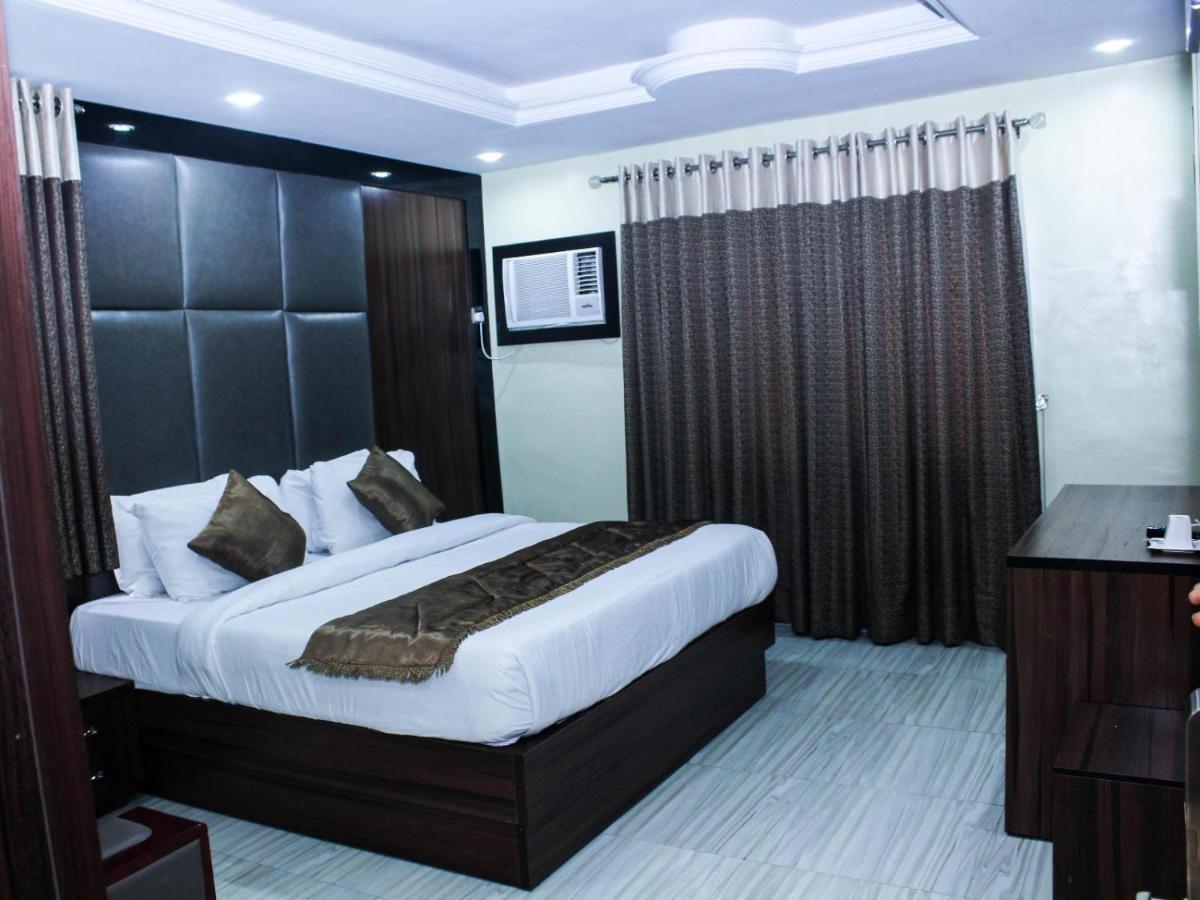 Six Diamond Hotel Ikeja Exteriör bild